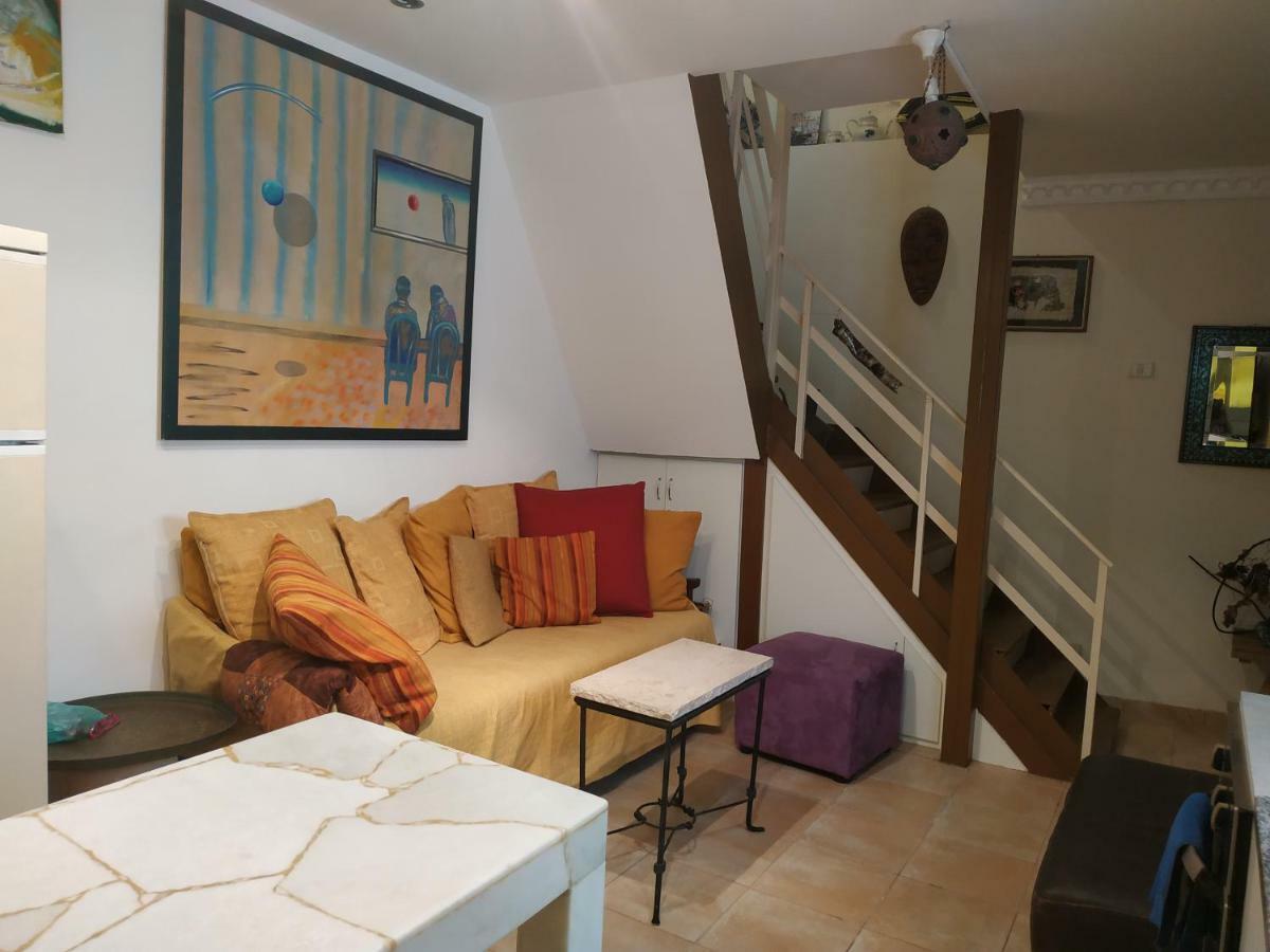 Studio Apt Great Location Heart Of Downtown District Apartment Haifa Exterior photo