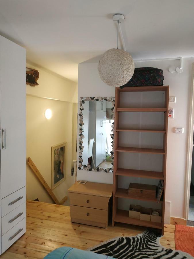 Studio Apt Great Location Heart Of Downtown District Apartment Haifa Exterior photo
