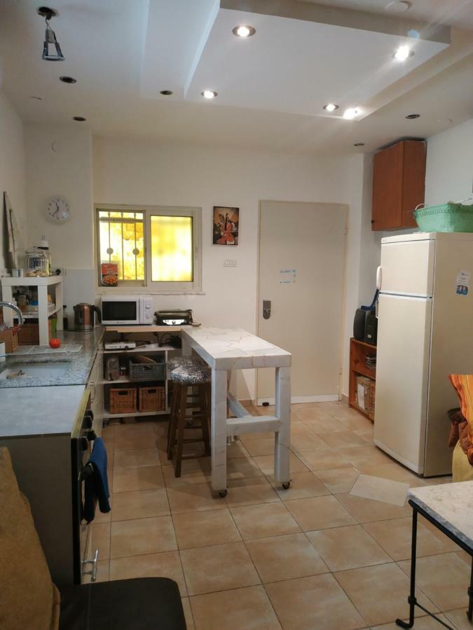 Studio Apt Great Location Heart Of Downtown District Apartment Haifa Exterior photo