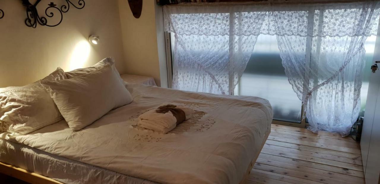 Studio Apt Great Location Heart Of Downtown District Apartment Haifa Exterior photo